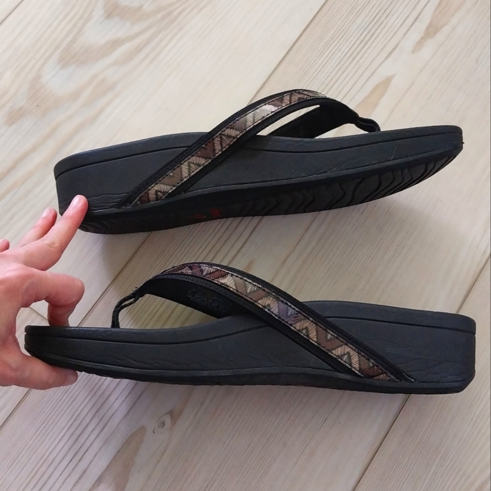 Vionic High Tide Platform Sandals - image 4